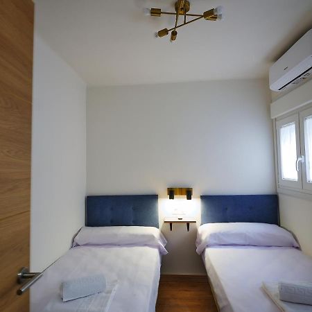 Leo Home- Bright & Centric 3 Bedrooms Apartment With Private Parking Included マラガ エクステリア 写真