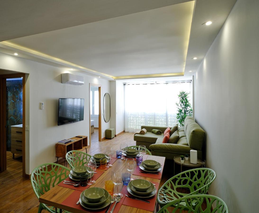Leo Home- Bright & Centric 3 Bedrooms Apartment With Private Parking Included マラガ エクステリア 写真
